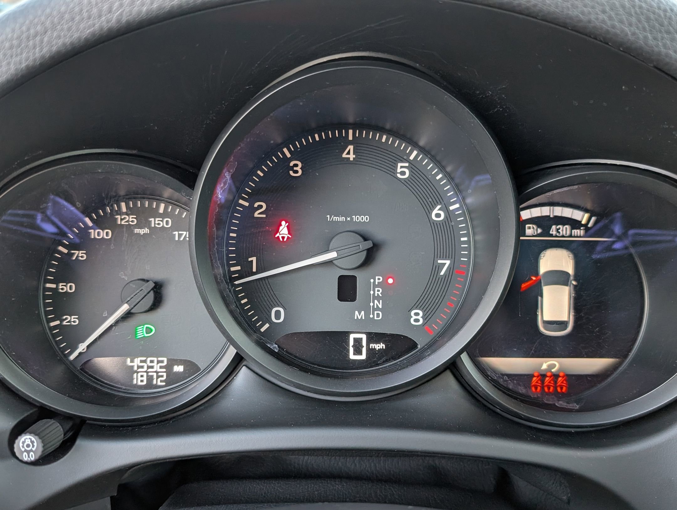 Certified 2025 Porsche Macan AWD/4WD image 31