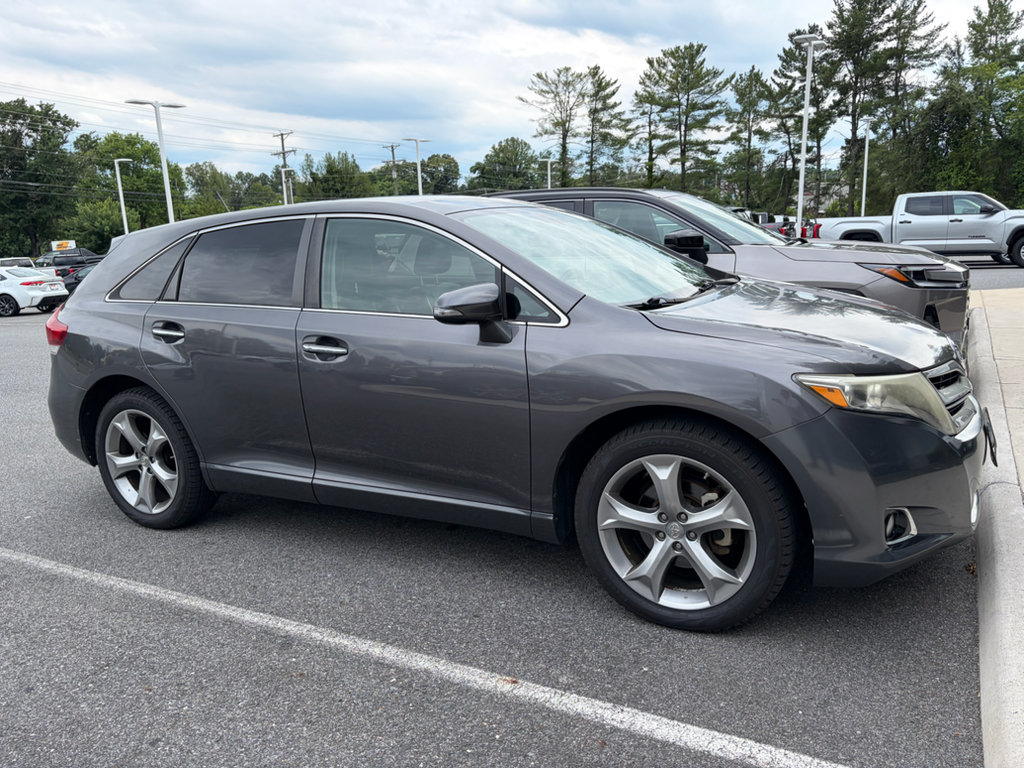 Used 2013 Toyota Venza Limited AWD/4WD image 1