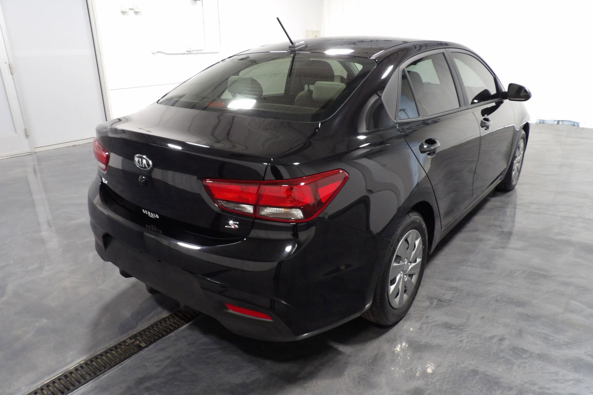 Used 2020 Kia Rio S image 4