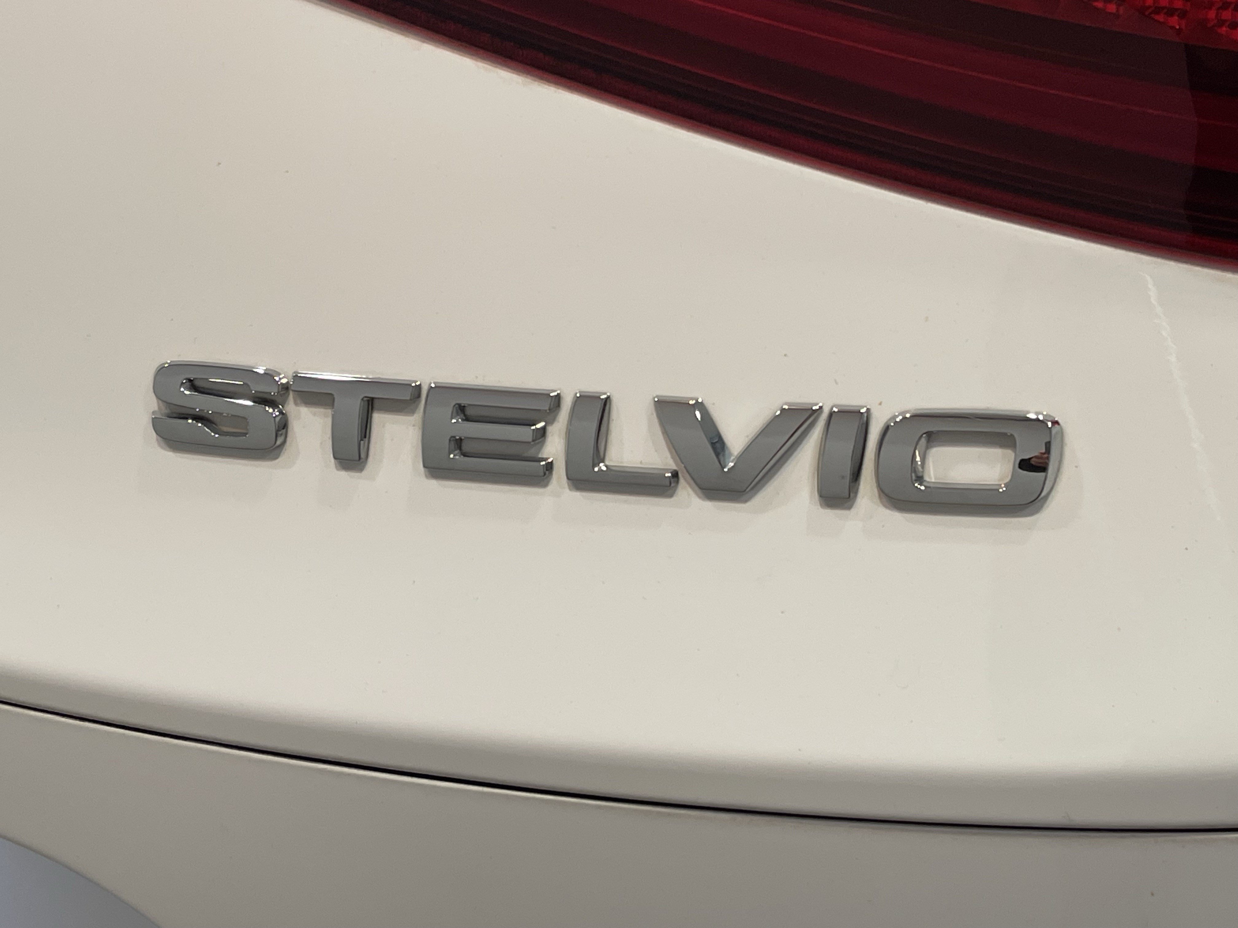 Used 2023 Alfa Romeo Stelvio Sprint AWD/4WD image 25