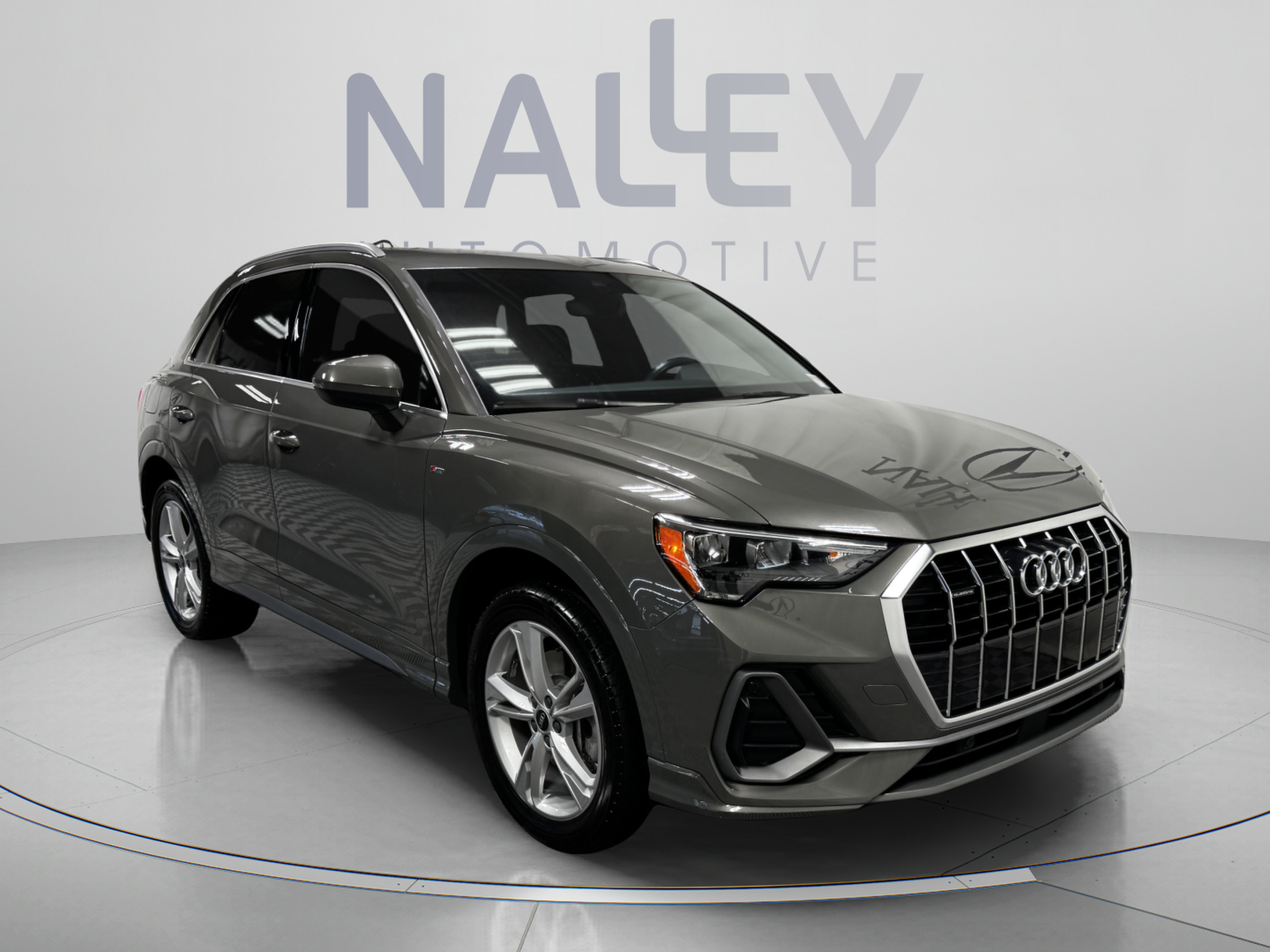 Used 2021 Audi Q3 2.0T Premium AWD/4WD image 7