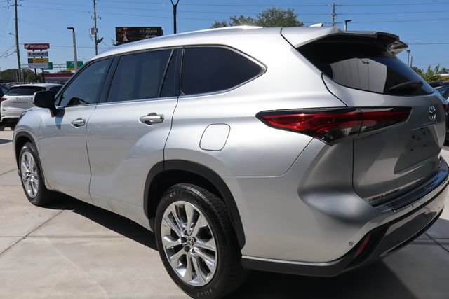 Used 2020 Toyota Highlander Limited FWD image 6