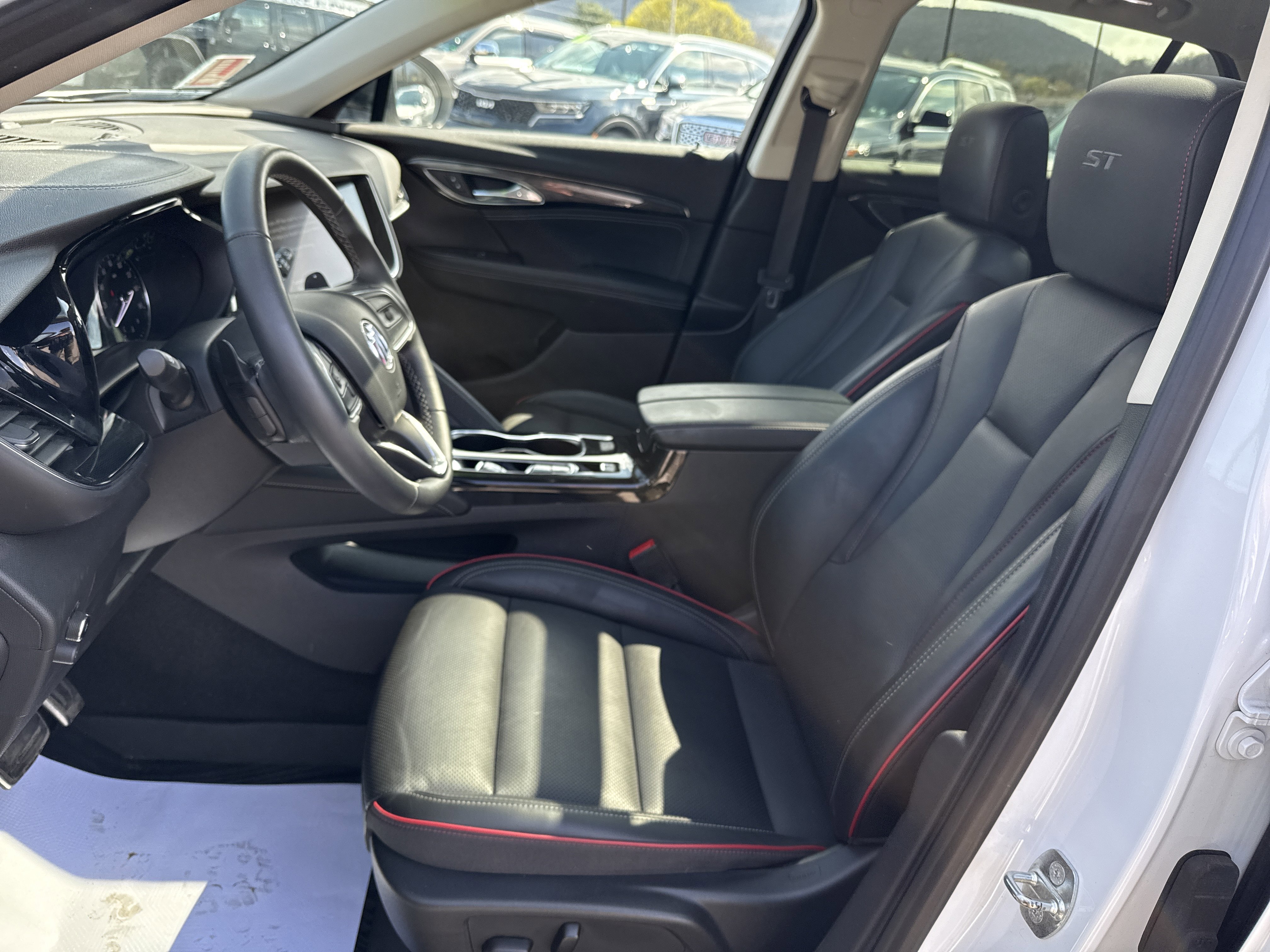 Used 2023 Buick Envision Essence w/ Sport Touring Package image 12