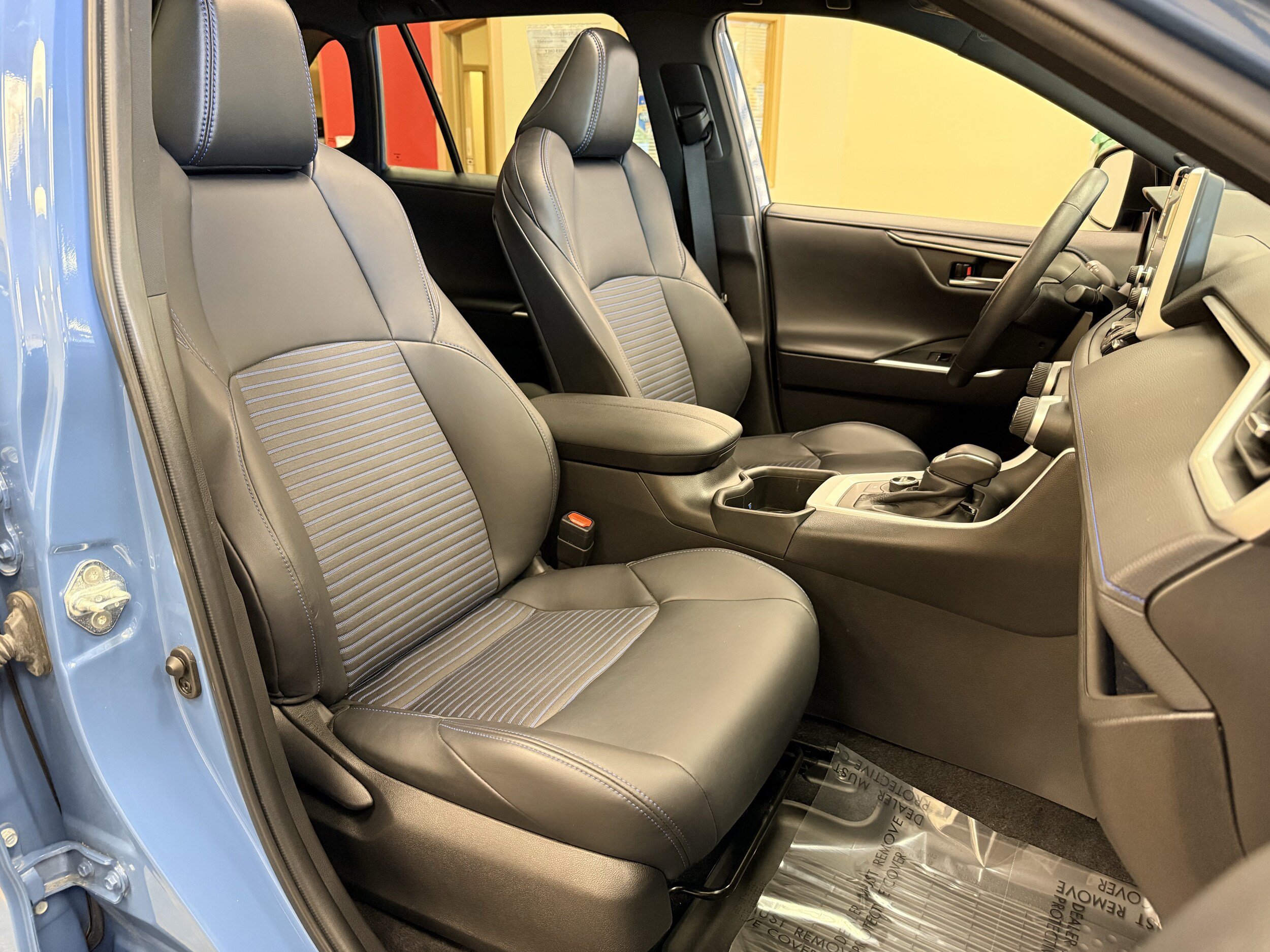 Used 2022 Toyota RAV4 XSE AWD/4WD image 27