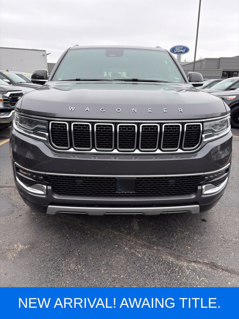 Used 2024 Jeep Wagoneer L Series II w/ Flexible Seating Group AWD/4WD image 10