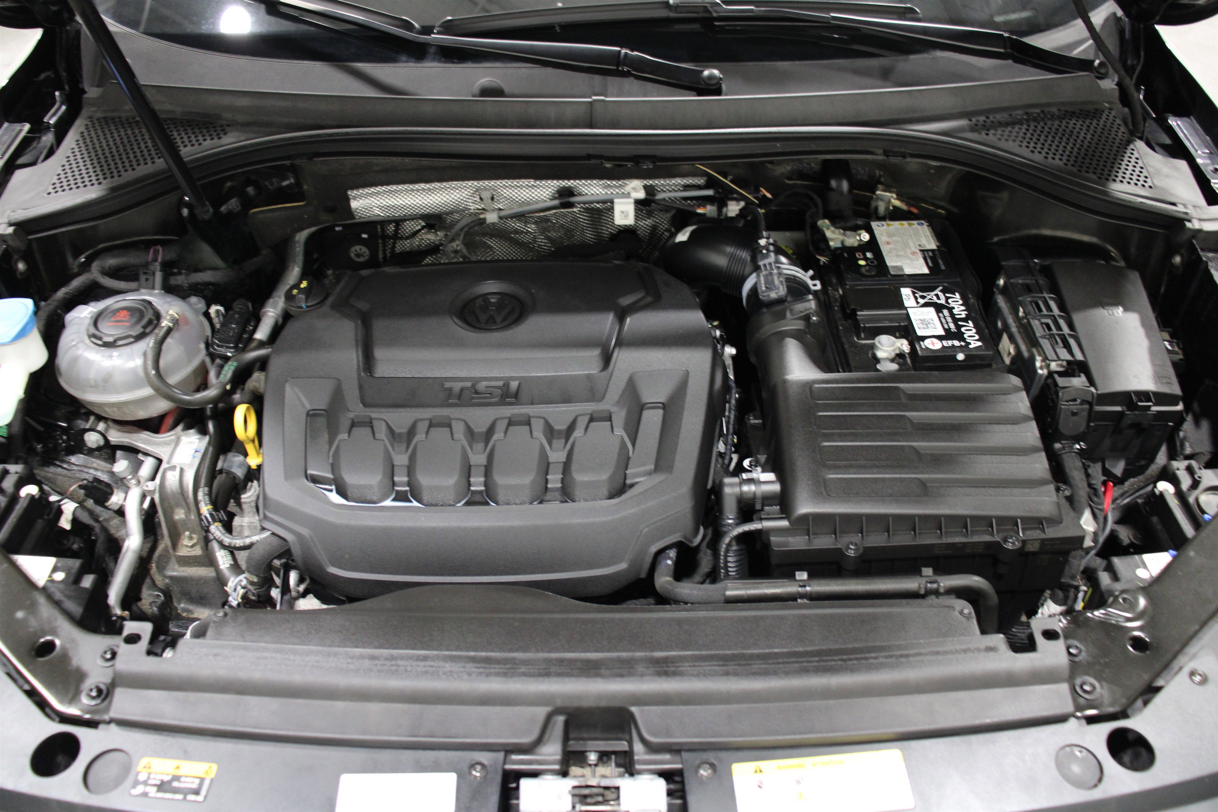 Used 2024 Volkswagen Tiguan SE image 37