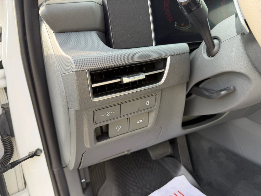 Used 2024 Hyundai Sonata SEL FWD image 13