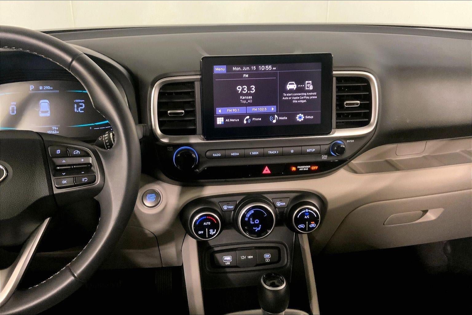 Used 2025 Hyundai Venue SEL FWD image 6