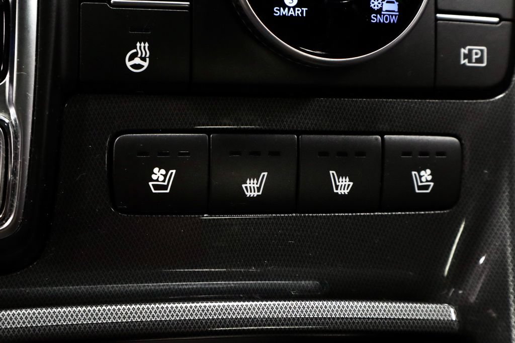 Used 2023 Hyundai Santa Fe Calligraphy AWD/4WD image 5