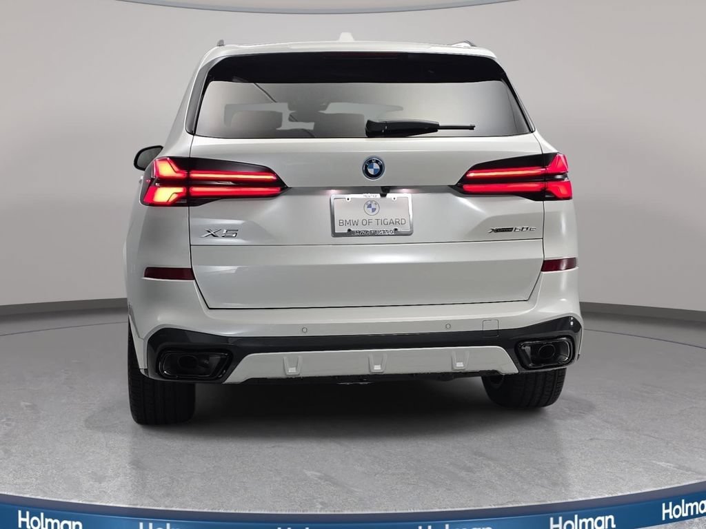 New 2026 BMW X5 xDrive50e w/ M Sport Package AWD/4WD image 6