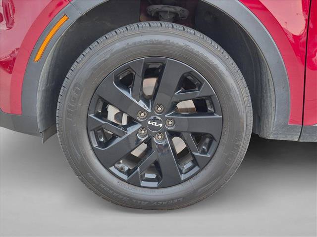 Used 2023 Kia Sorento S w/ Panoramic Sunroof Package AWD/4WD image 16