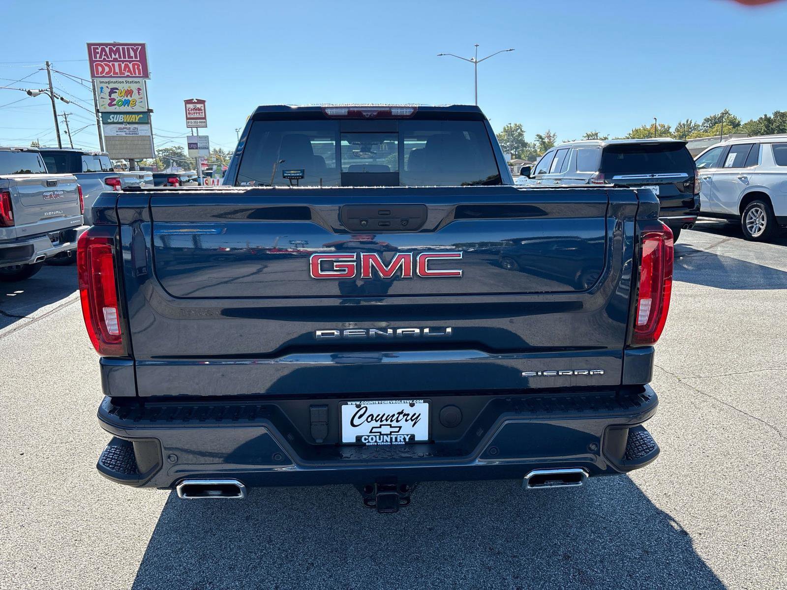 Used 2021 GMC Sierra 1500 Denali w/ Technology Package image 3