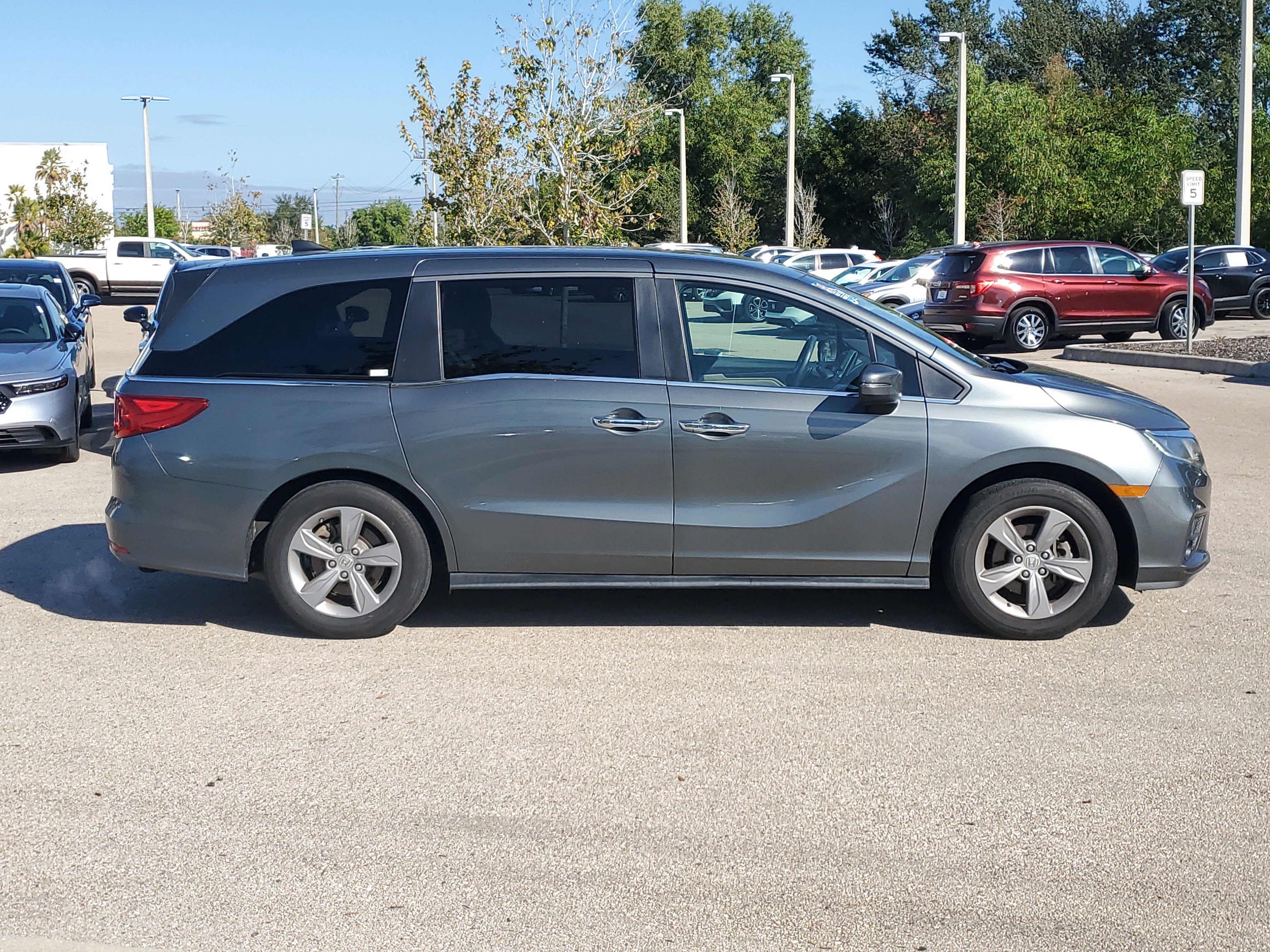Used 2018 Honda Odyssey EX-L image 3