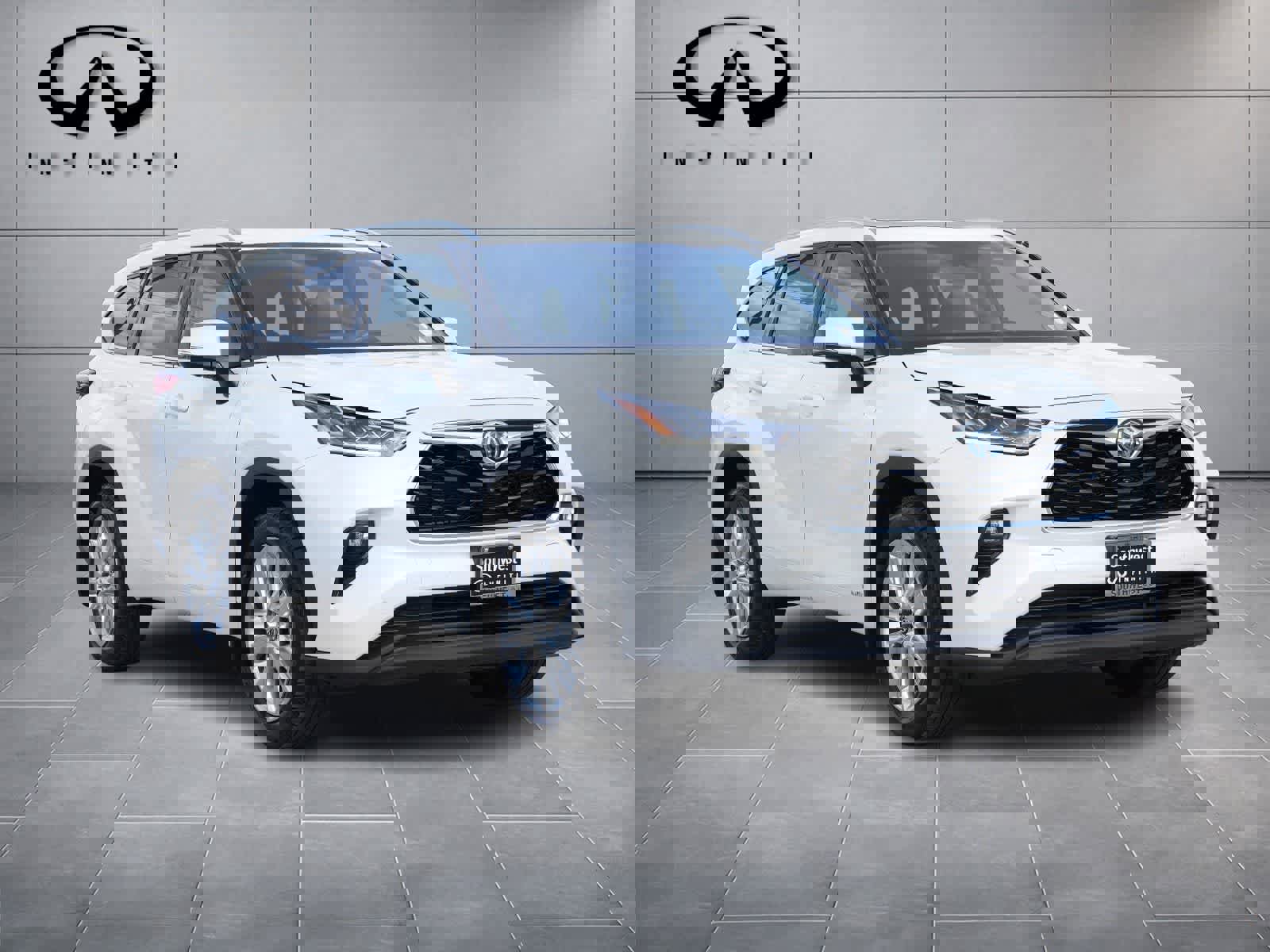 Used 2023 Toyota Highlander Limited image 3