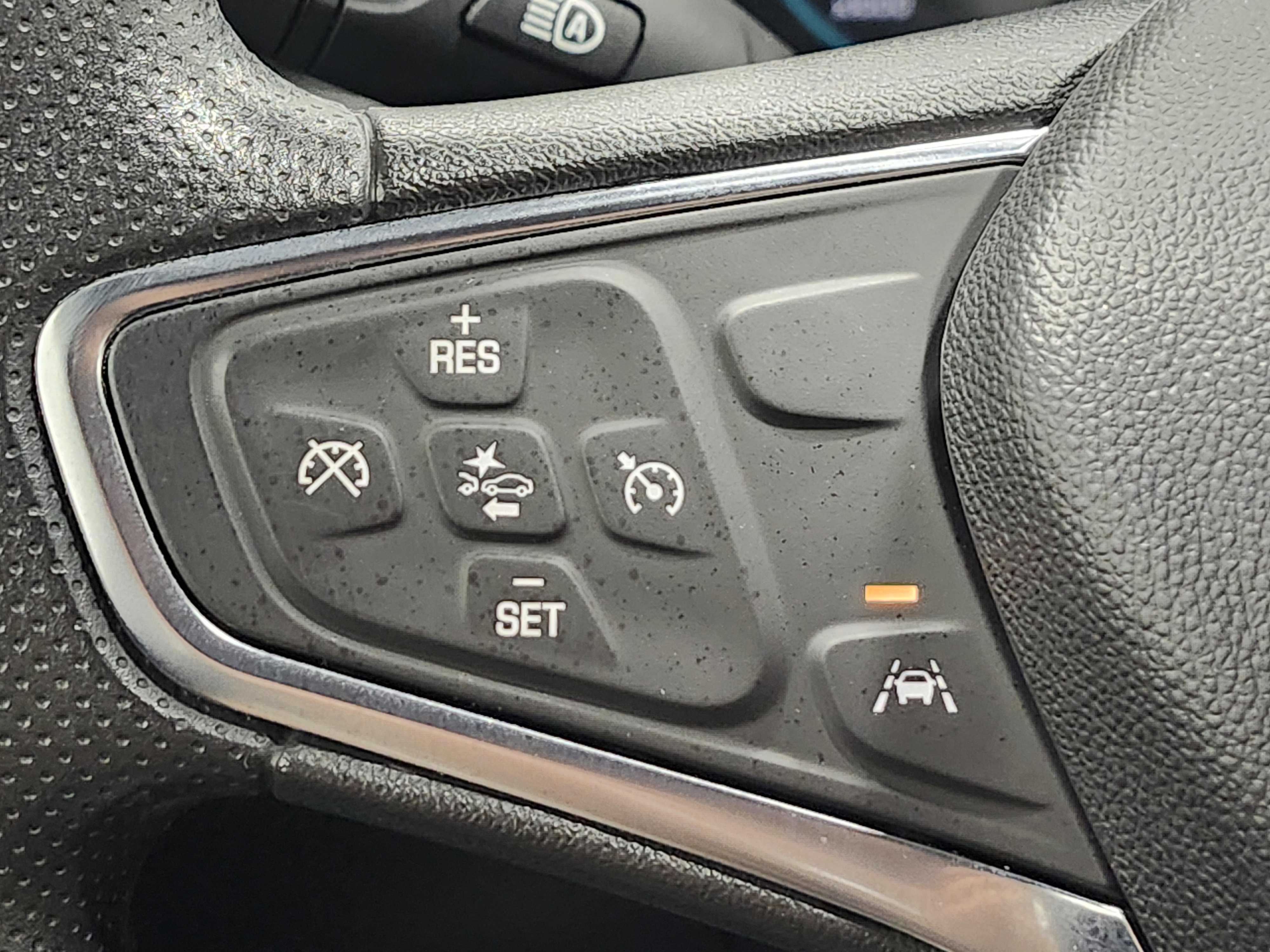Used 2025 Chevrolet Malibu LT image 31