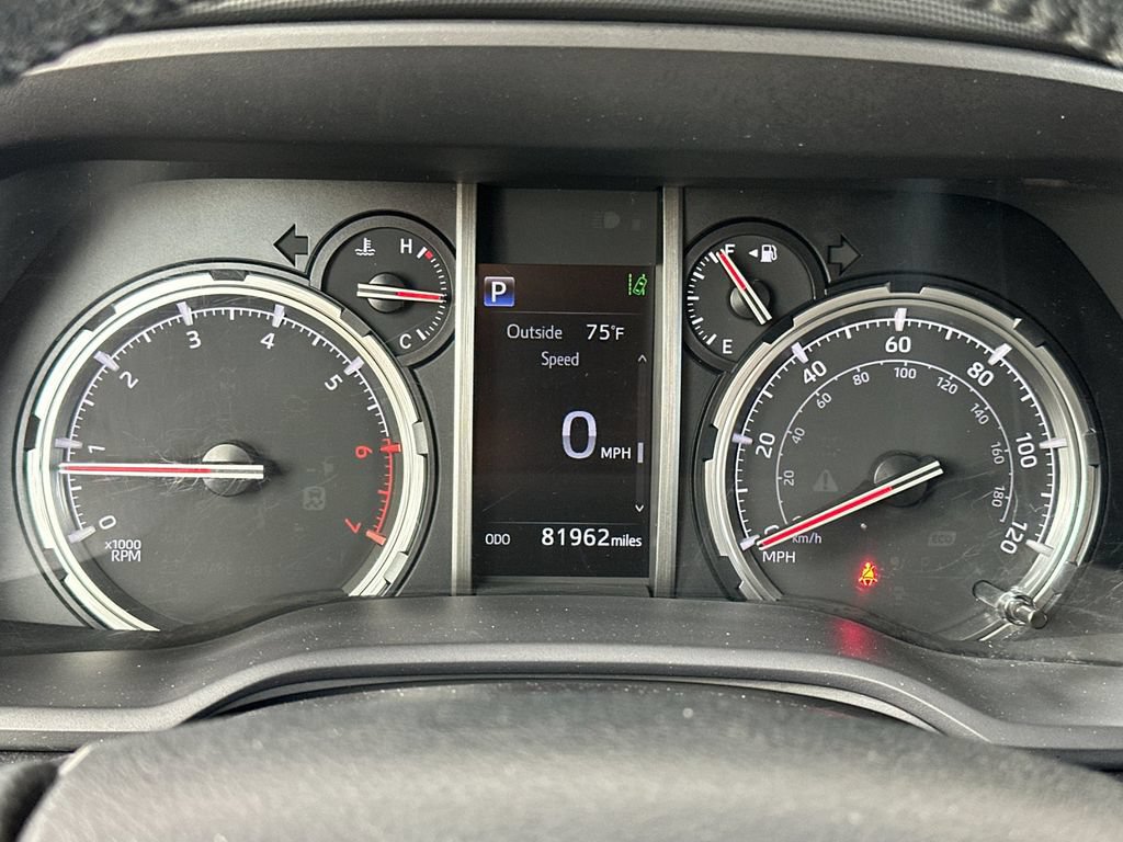 Used 2022 Toyota 4Runner TRD Off-Road Premium AWD/4WD image 24