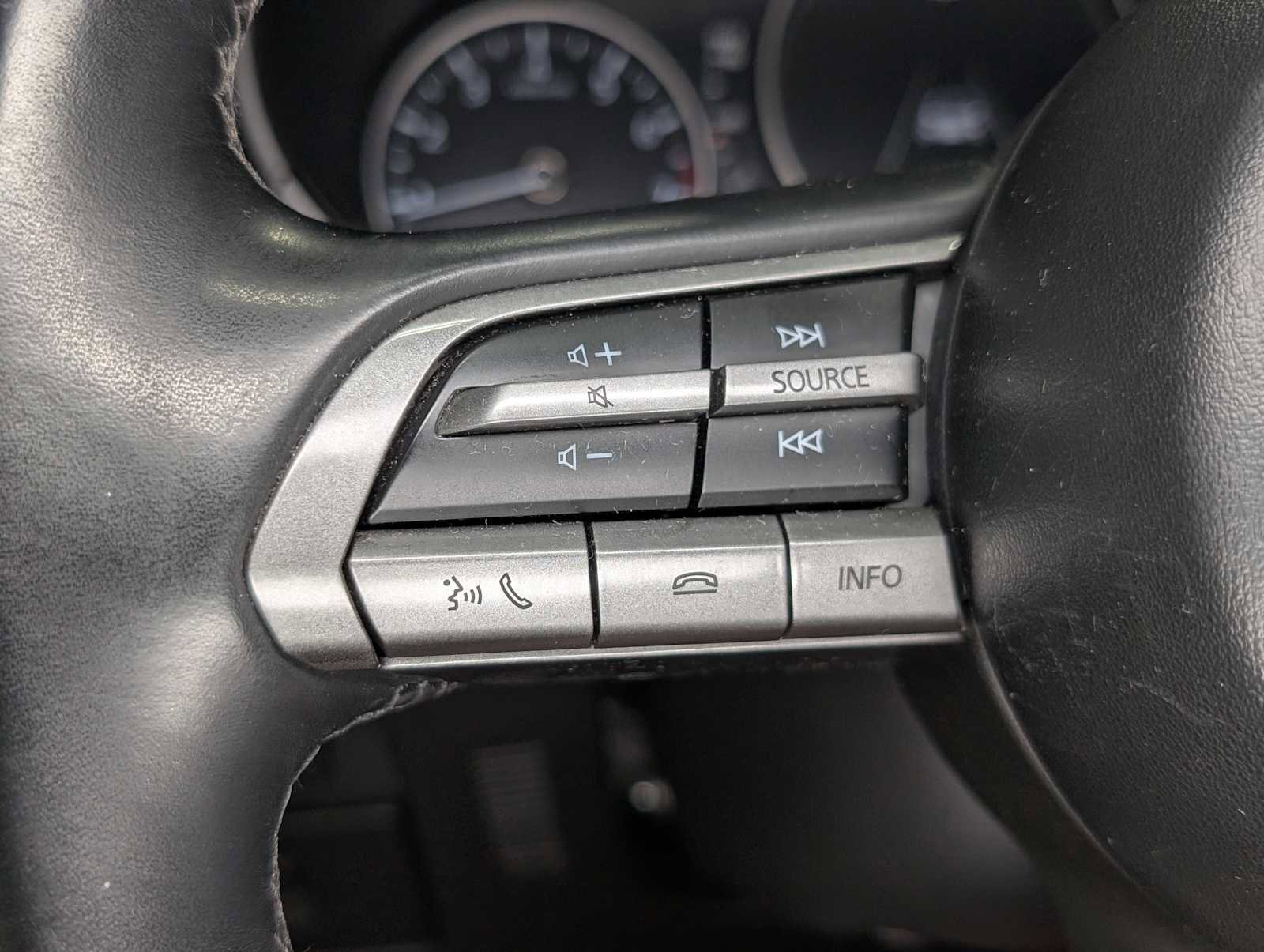 Used 2020 MAZDA MAZDA3 AWD Hatchback image 29