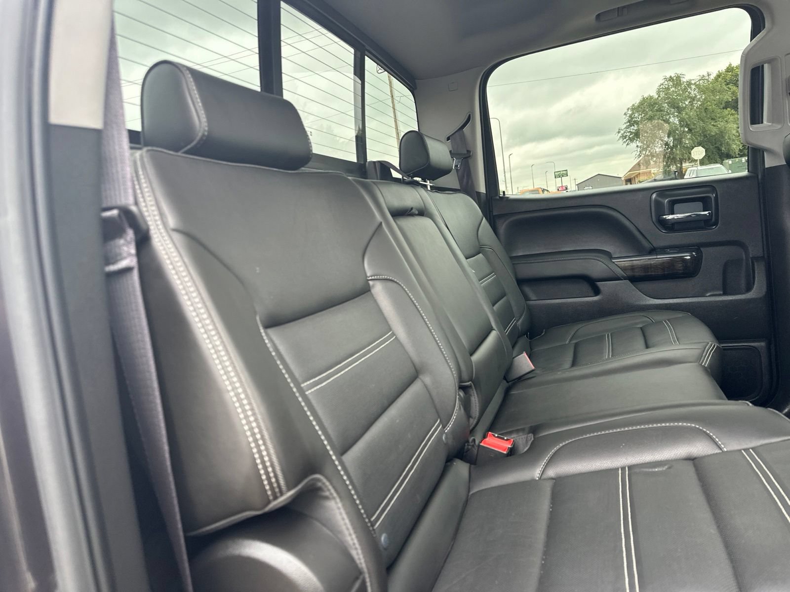 Used 2015 GMC Sierra 1500 Denali AWD/4WD image 32