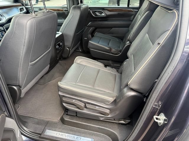 Used 2022 Chevrolet Suburban Premier RWD image 23