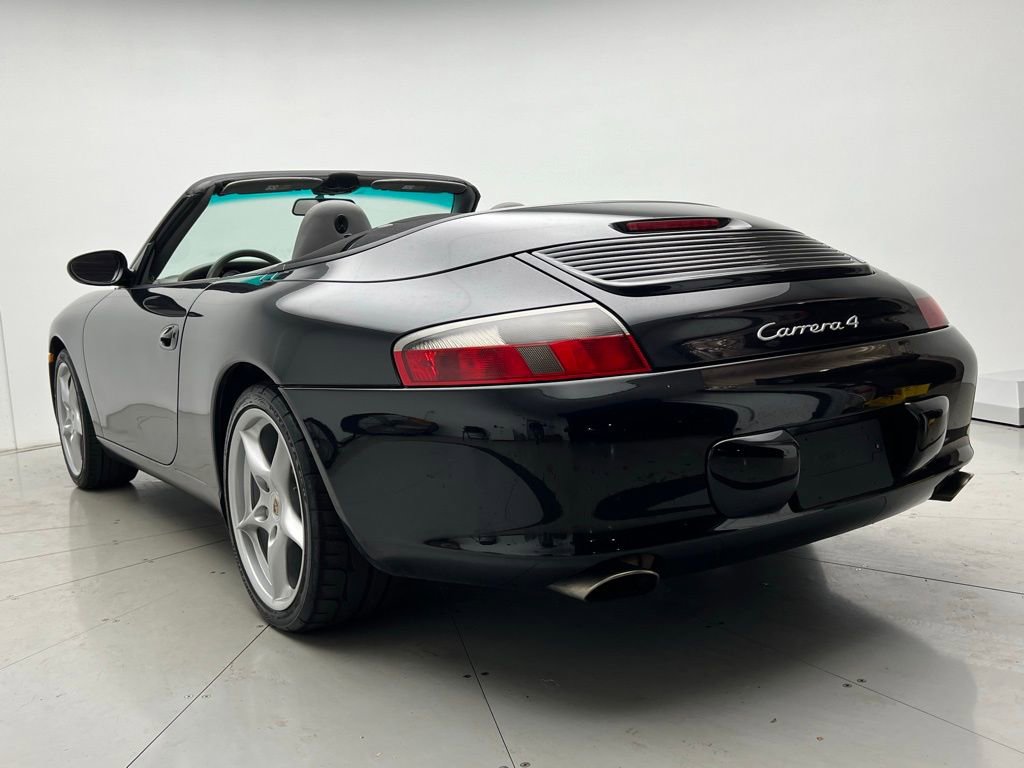 Used 2003 Porsche 911 Carrera 4 image 3