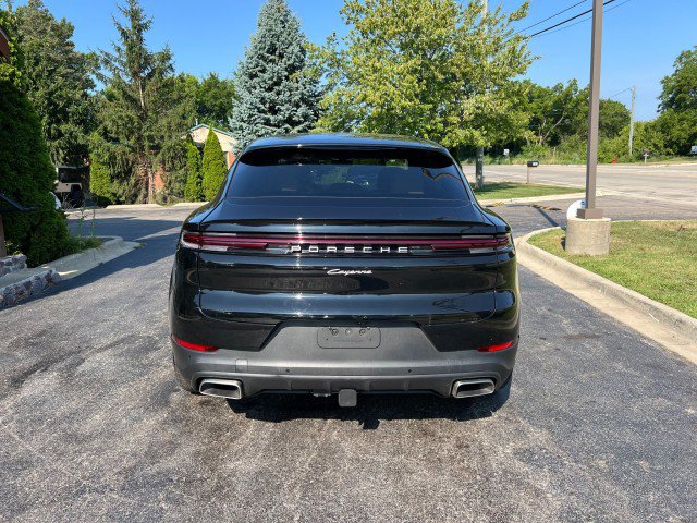 Used 2024 Porsche Cayenne Coupe image 7