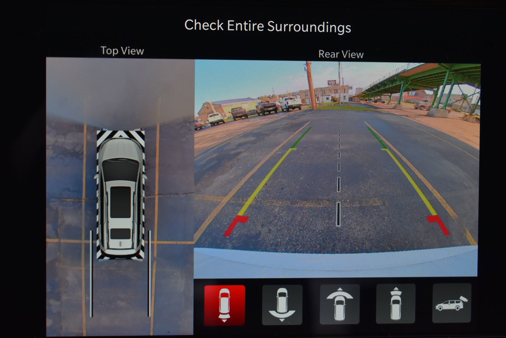 New 2026 Chrysler Pacifica Pinnacle image 32