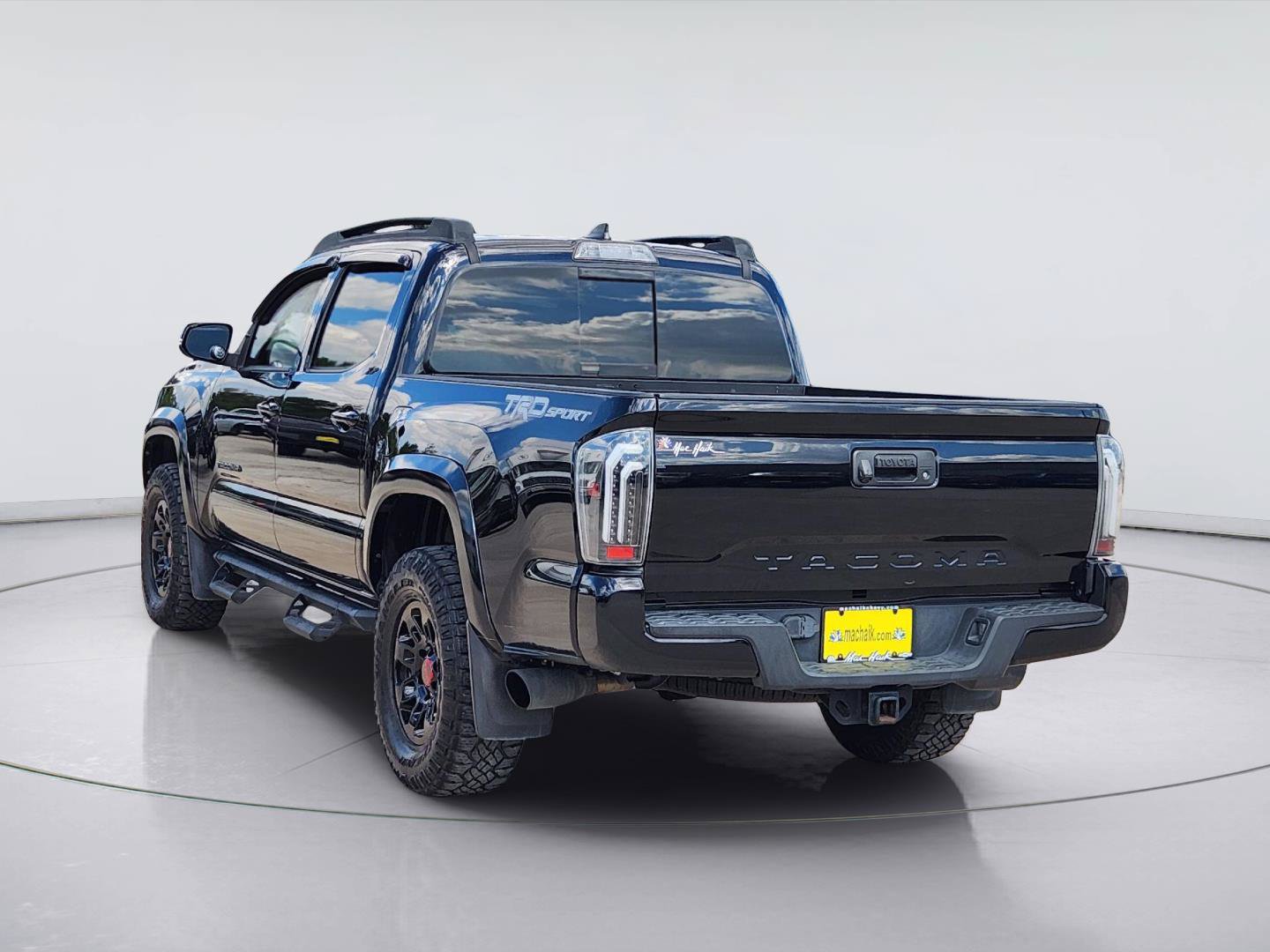 Used 2019 Toyota Tacoma TRD Sport RWD image 5