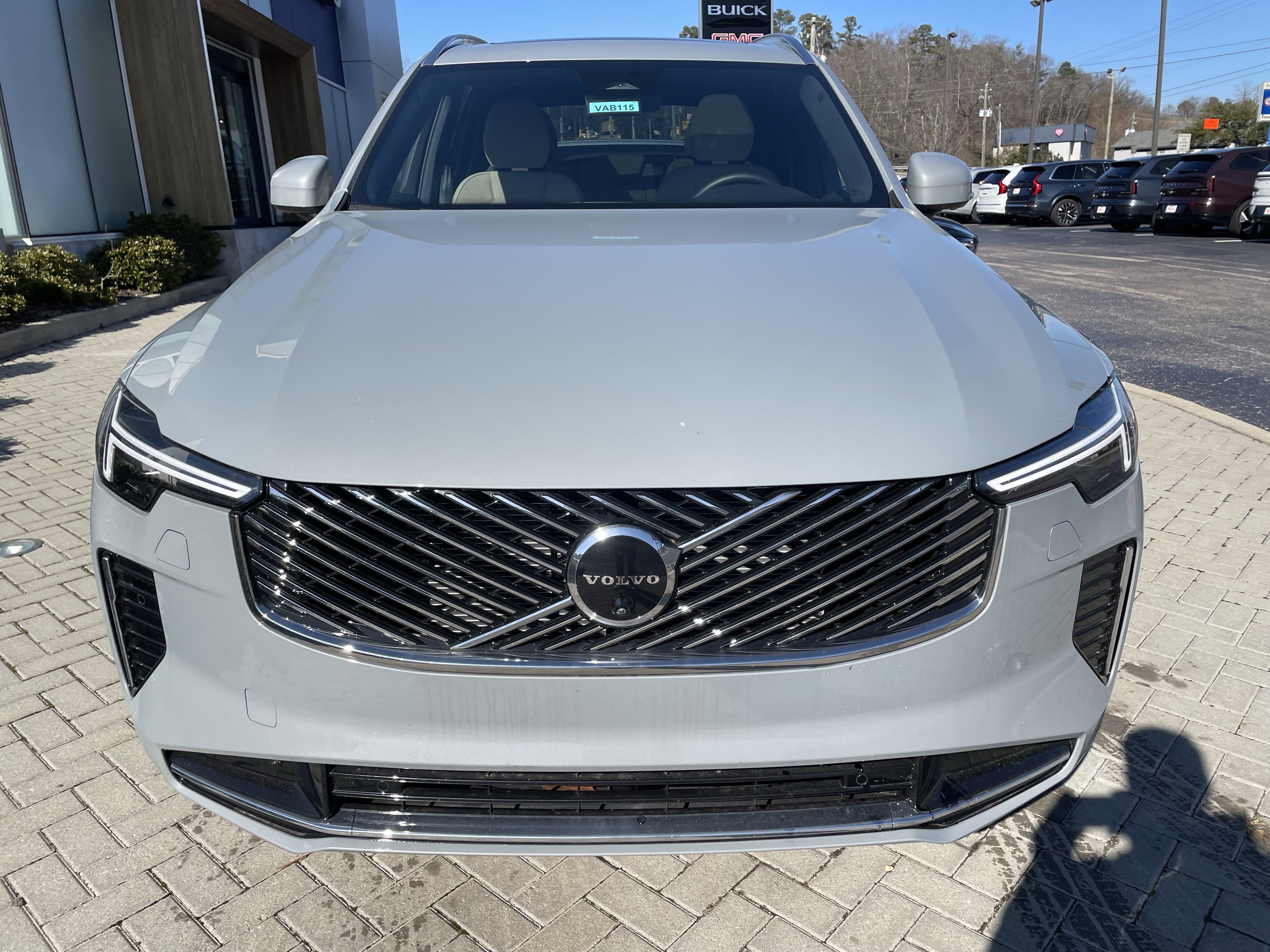 New 2026 Volvo XC90 B6 Plus w/ Protection Package Premier image 2