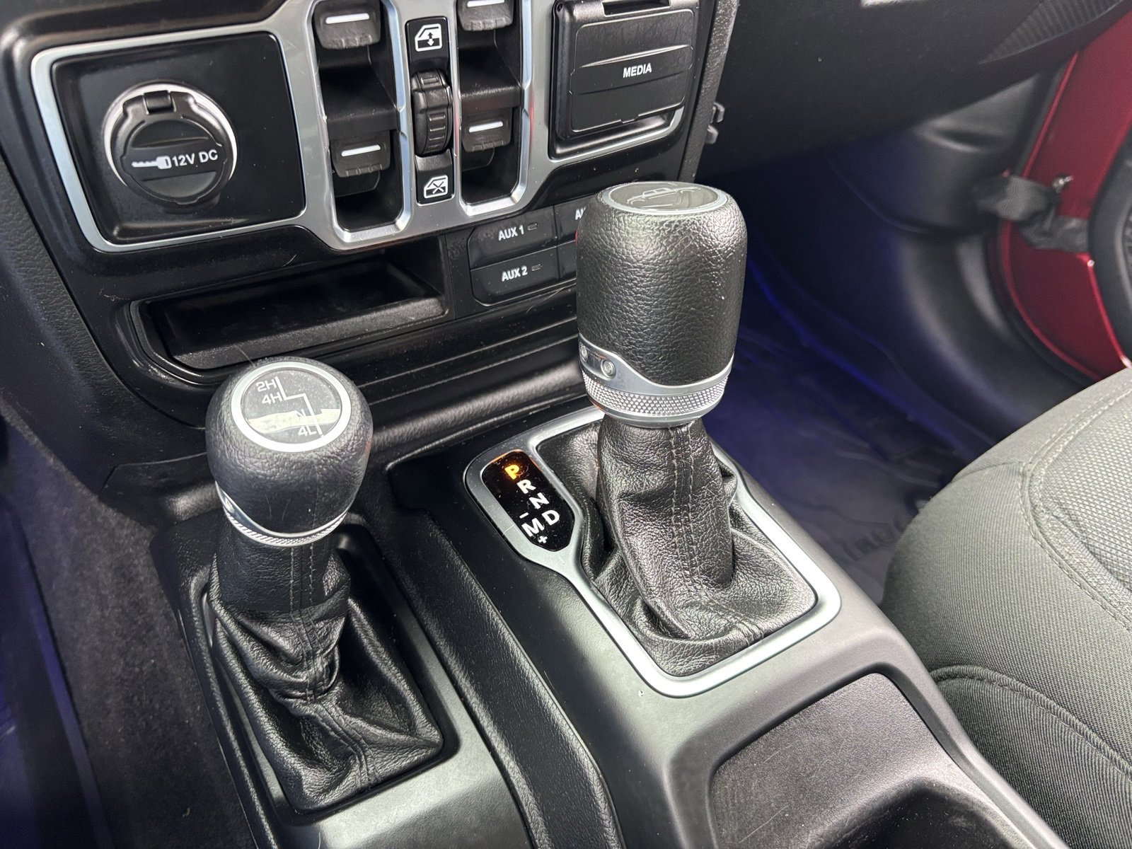 Used 2021 Jeep Gladiator Willys image 27