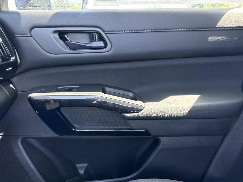 New 2026 Nissan Pathfinder SV FWD image 22