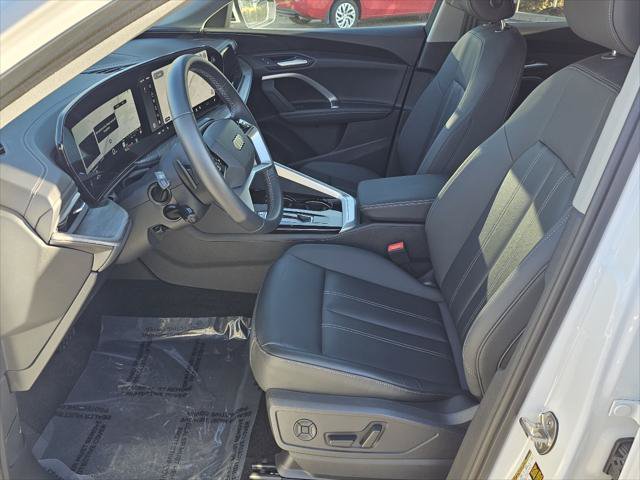 Used 2026 Audi Q5 Premium AWD/4WD image 2