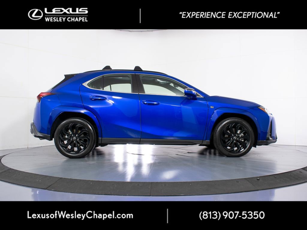 Used 2025 Lexus UX 300h FWD image 4
