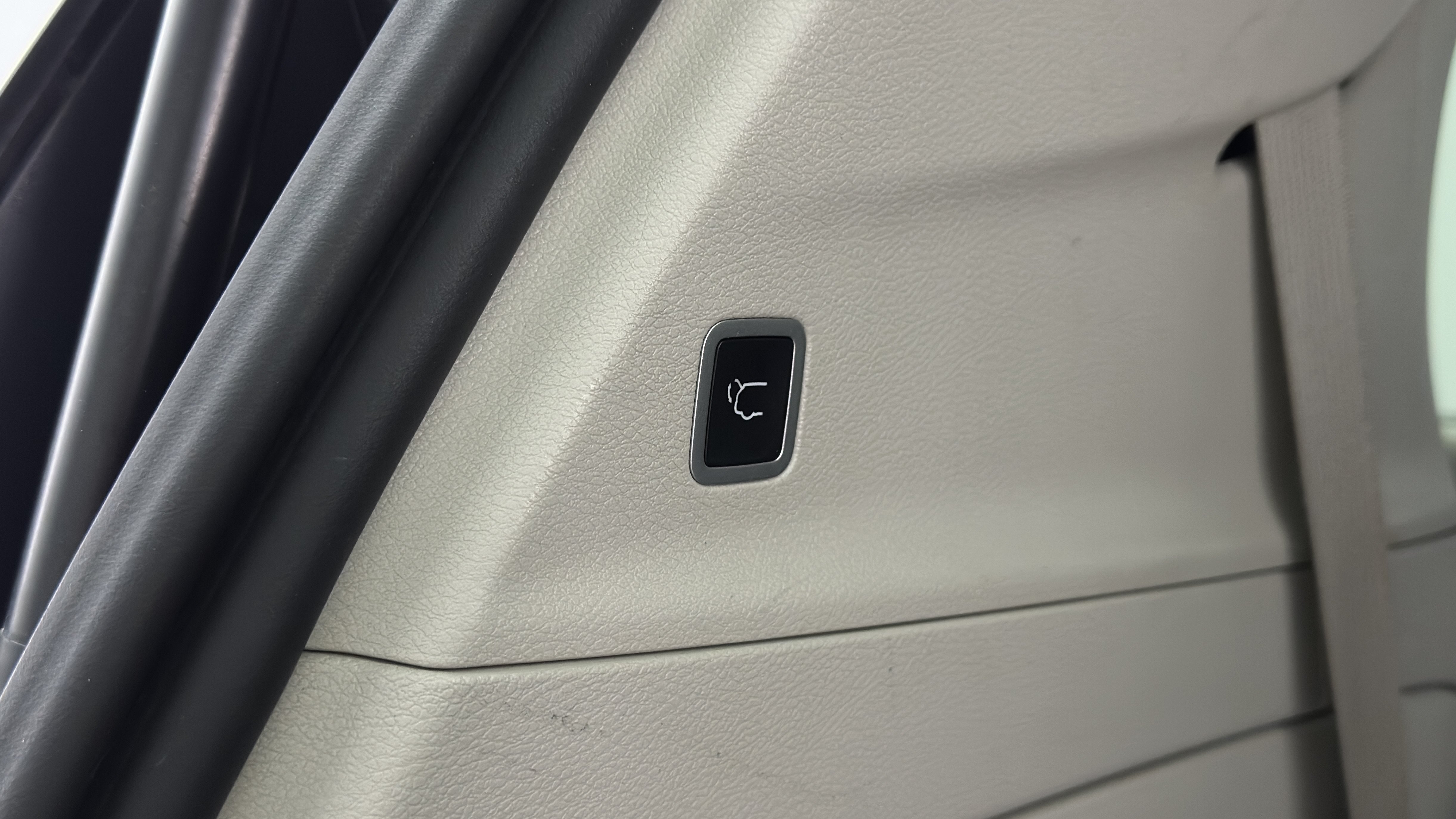 Used 2023 Chrysler Pacifica Touring-L FWD image 33