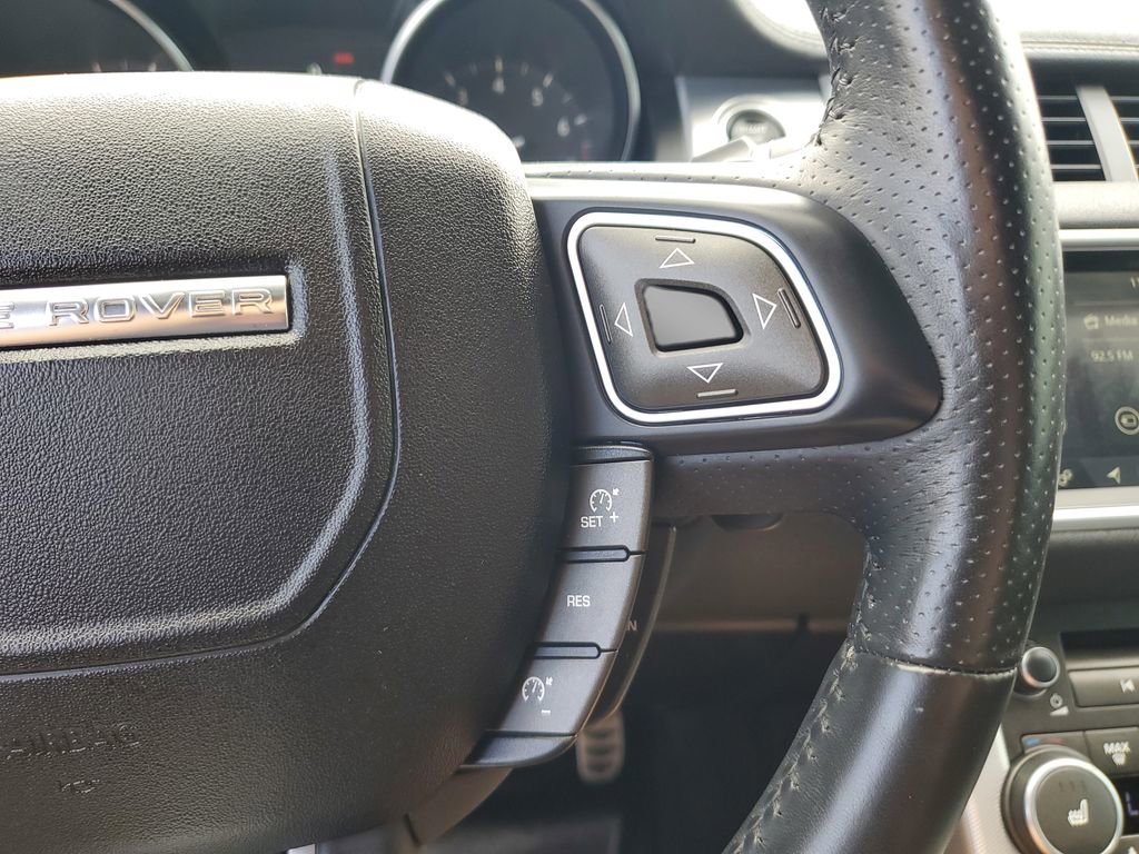 Used 2017 Land Rover Range Rover Evoque HSE Dynamic image 29