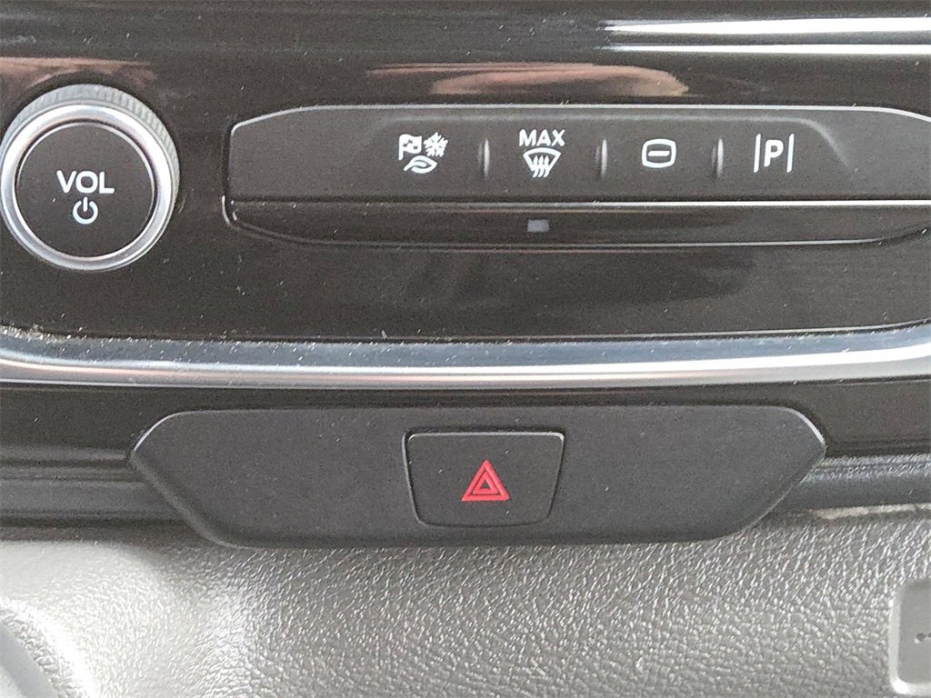 Used 2023 Ford Transit 350 XLT image 7