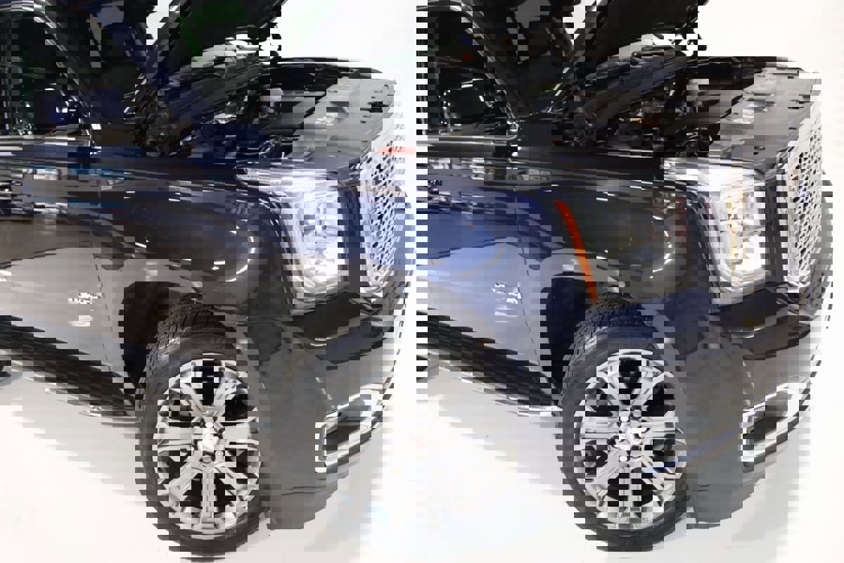 Used 2017 GMC Yukon SLT image 76