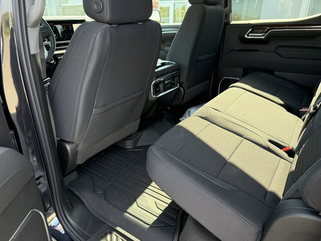 New 2026 GMC Sierra 1500 Elevation image 11