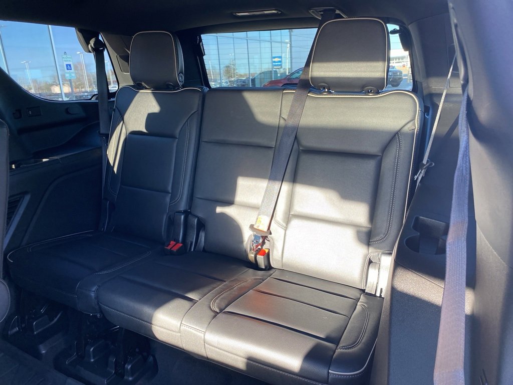 Used 2023 Chevrolet Tahoe Premier w/ Premium Package image 16