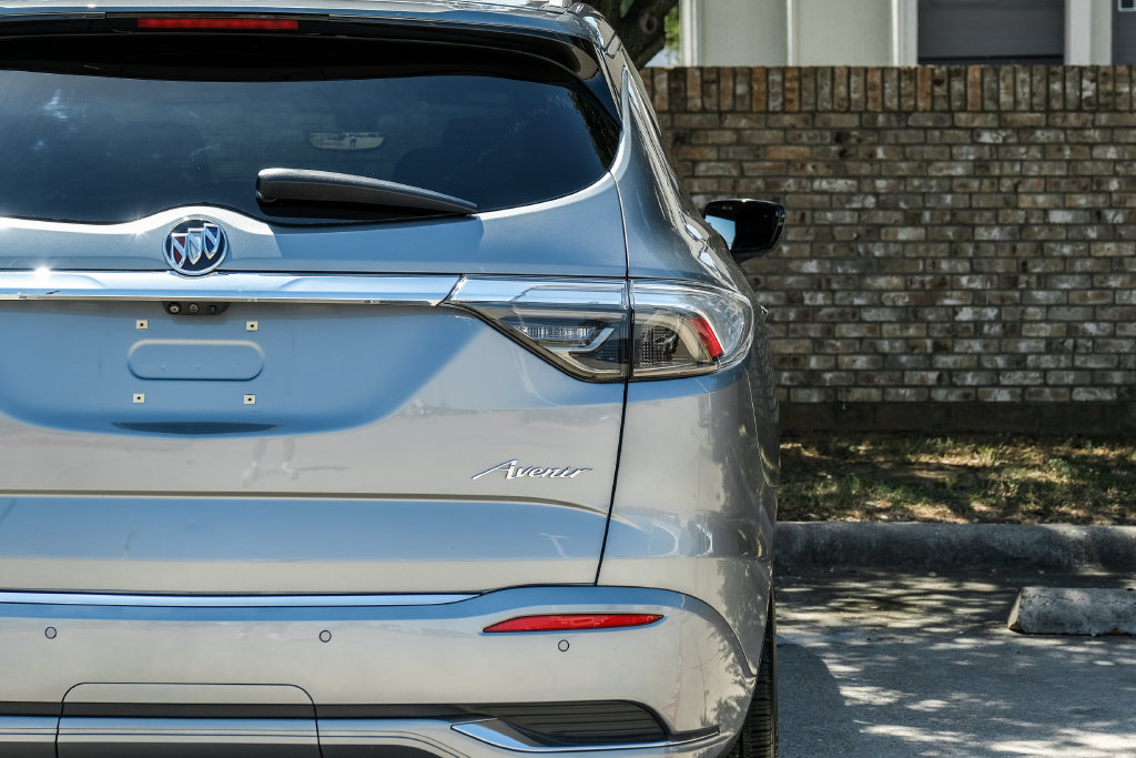 Used 2024 Buick Enclave Avenir w/ Avenir Technology Package FWD image 68