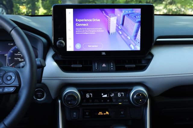 Used 2025 Toyota RAV4 Limited w/ Advanced Technology Package image 15