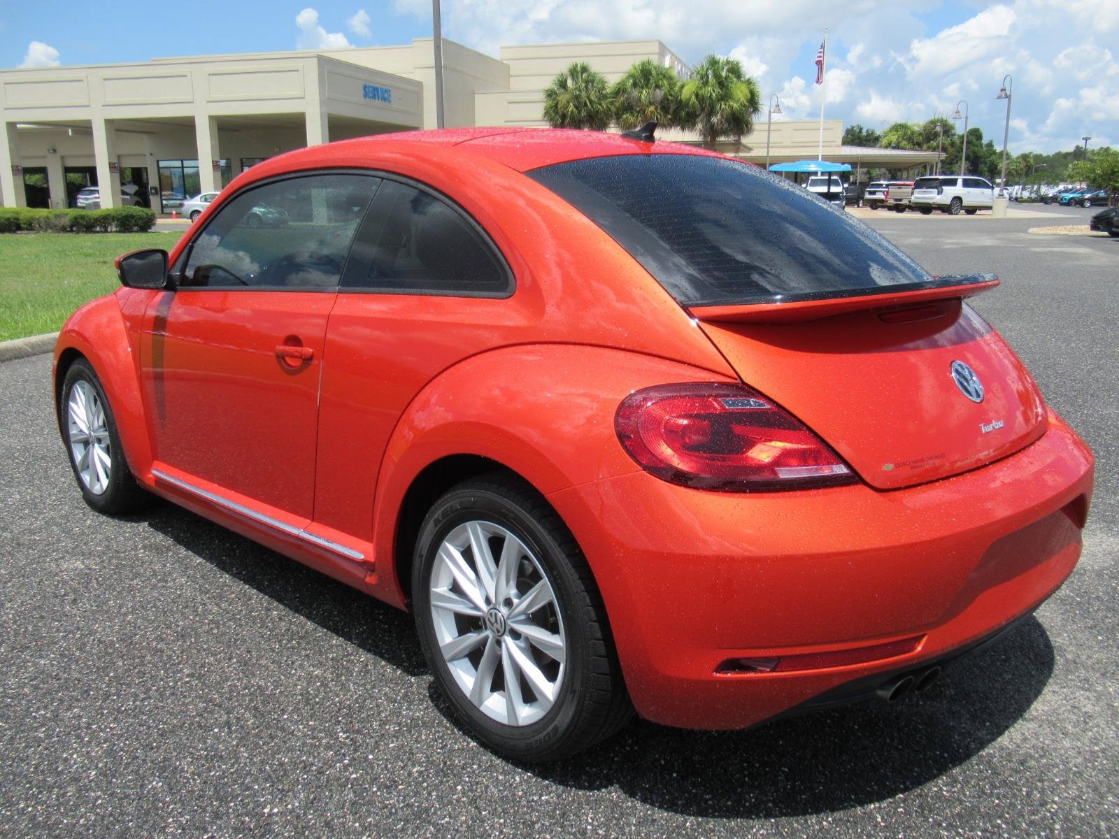 Used 2018 Volkswagen Beetle 2.0T S w/ Style & Comfort Package For S FWD image 5