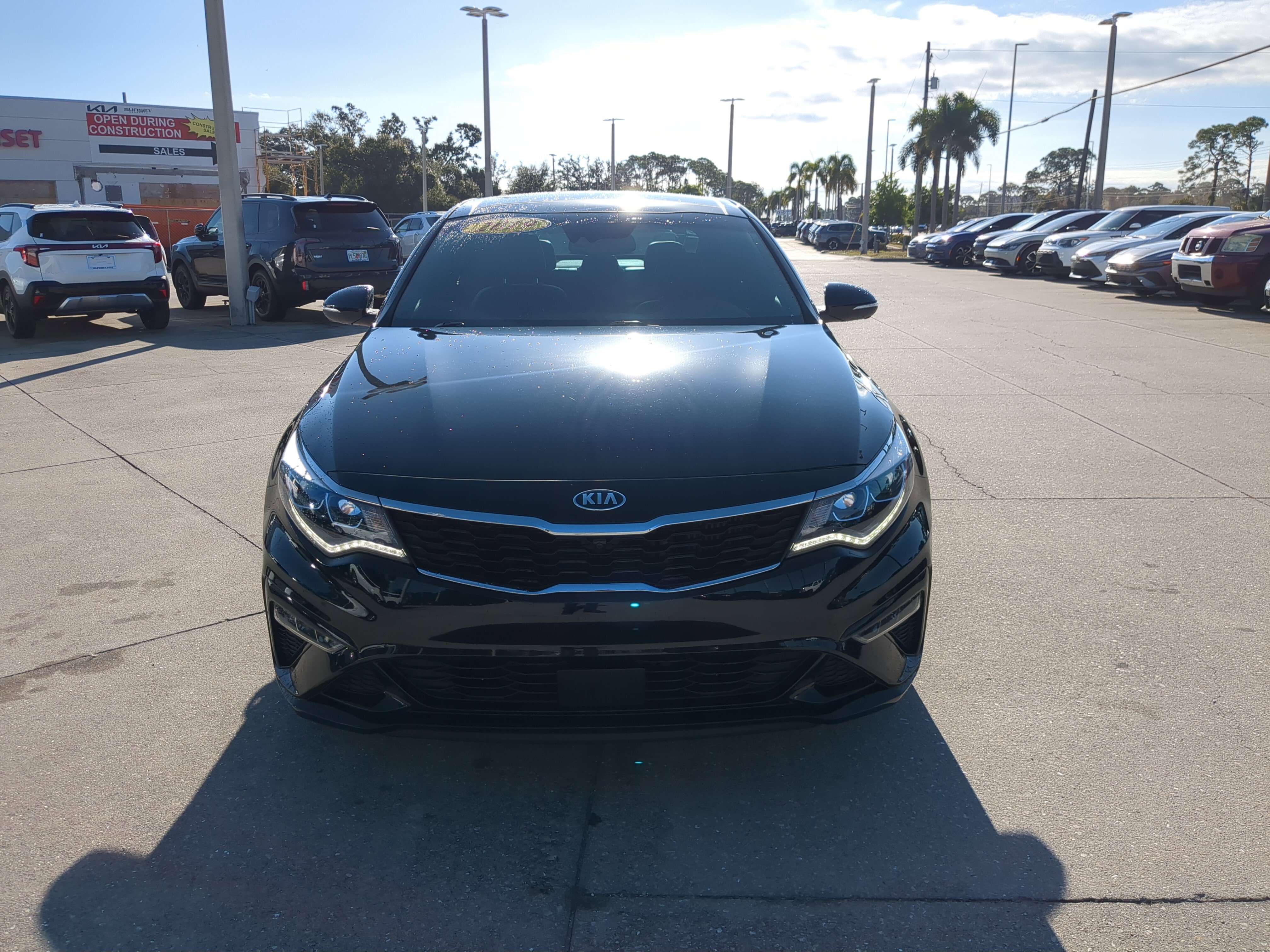 Certified 2019 Kia Optima SX w/ SX Limited (Black) Package image 2