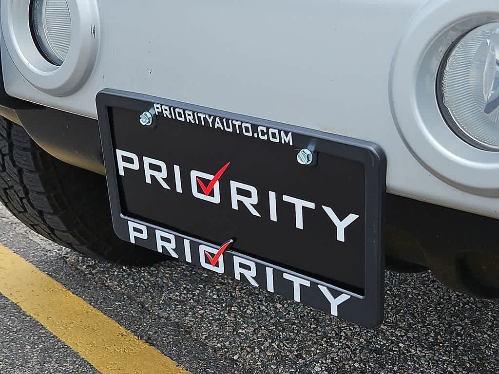 Used 2014 Jeep Wrangler Unlimited Sahara w/ Connectivity Group AWD/4WD image 30