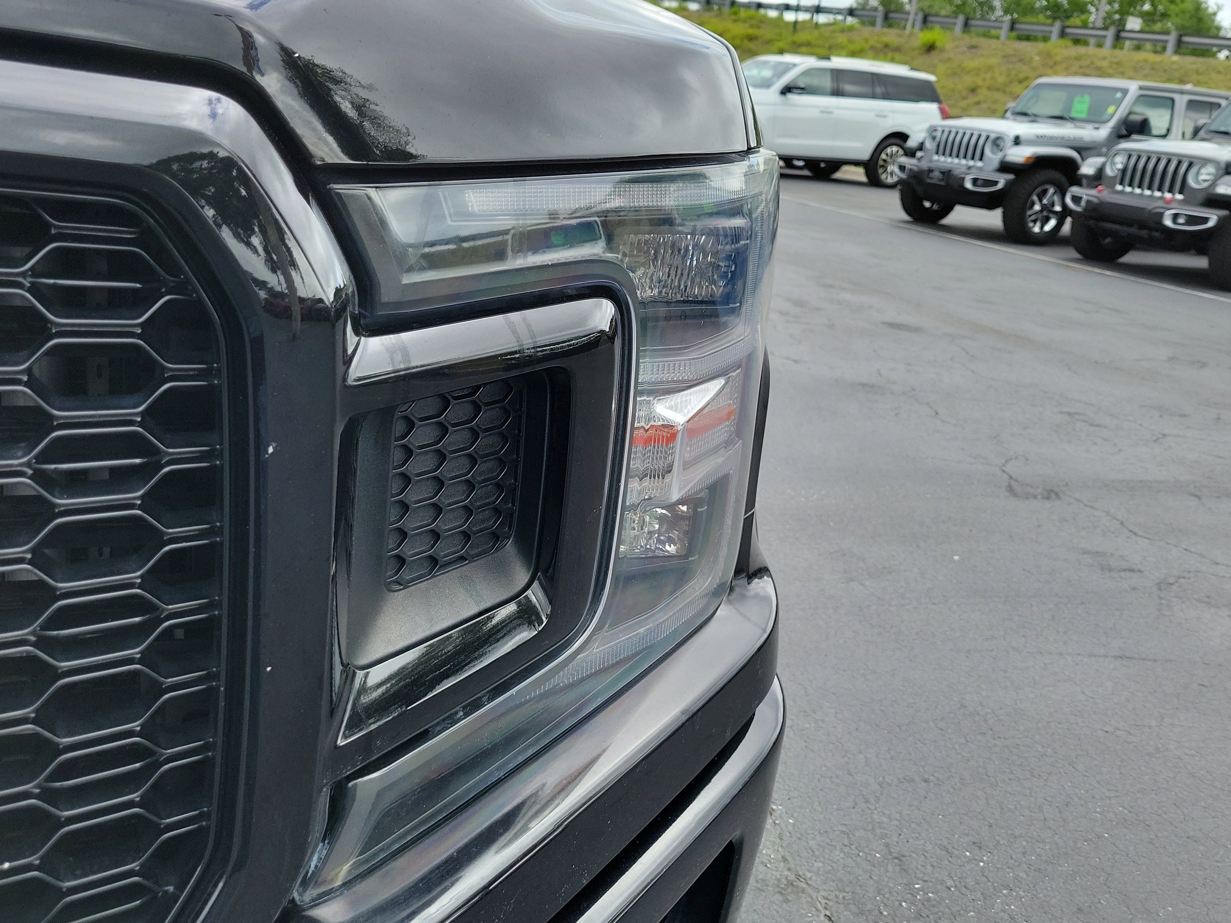 Used 2020 Ford F150 Lariat w/ Equipment Group 502A Luxury image 3