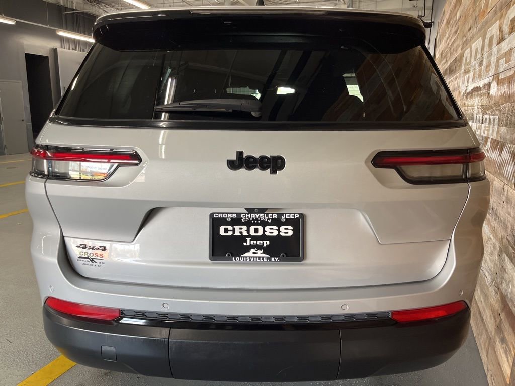 Used 2024 Jeep Grand Cherokee L Laredo AWD/4WD image 21