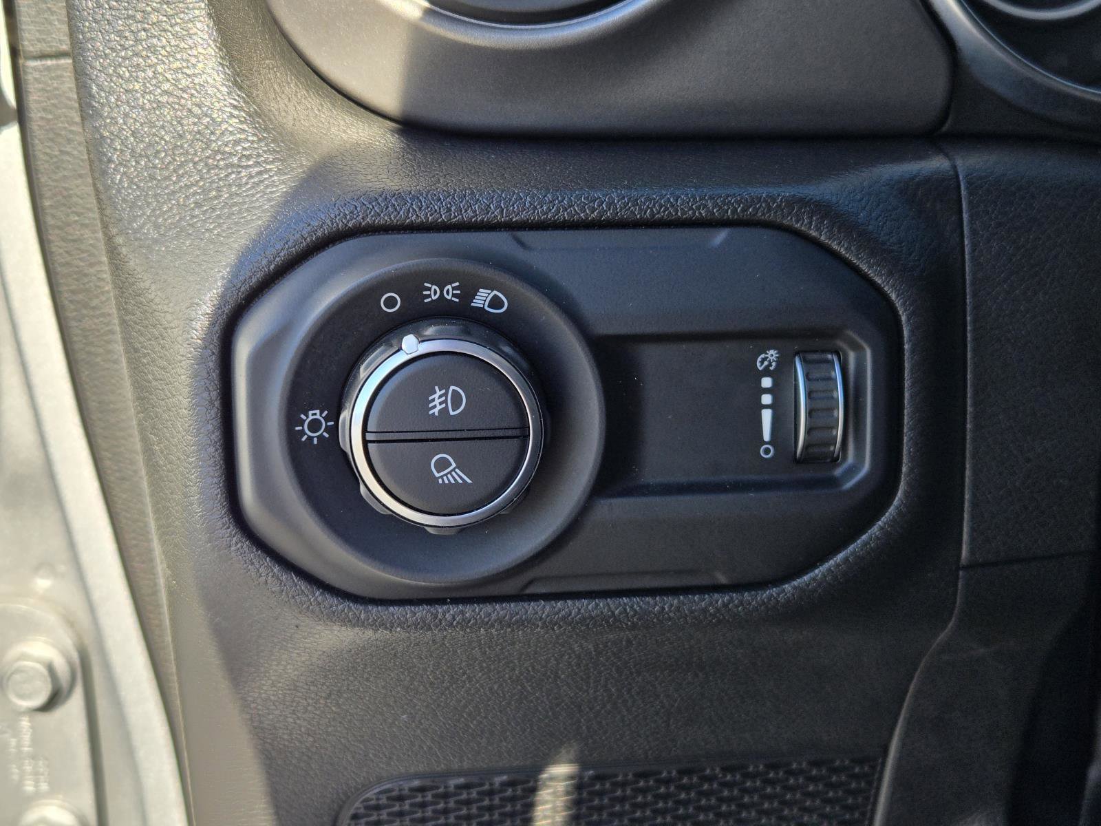 Certified 2023 Jeep Gladiator Sport image 20