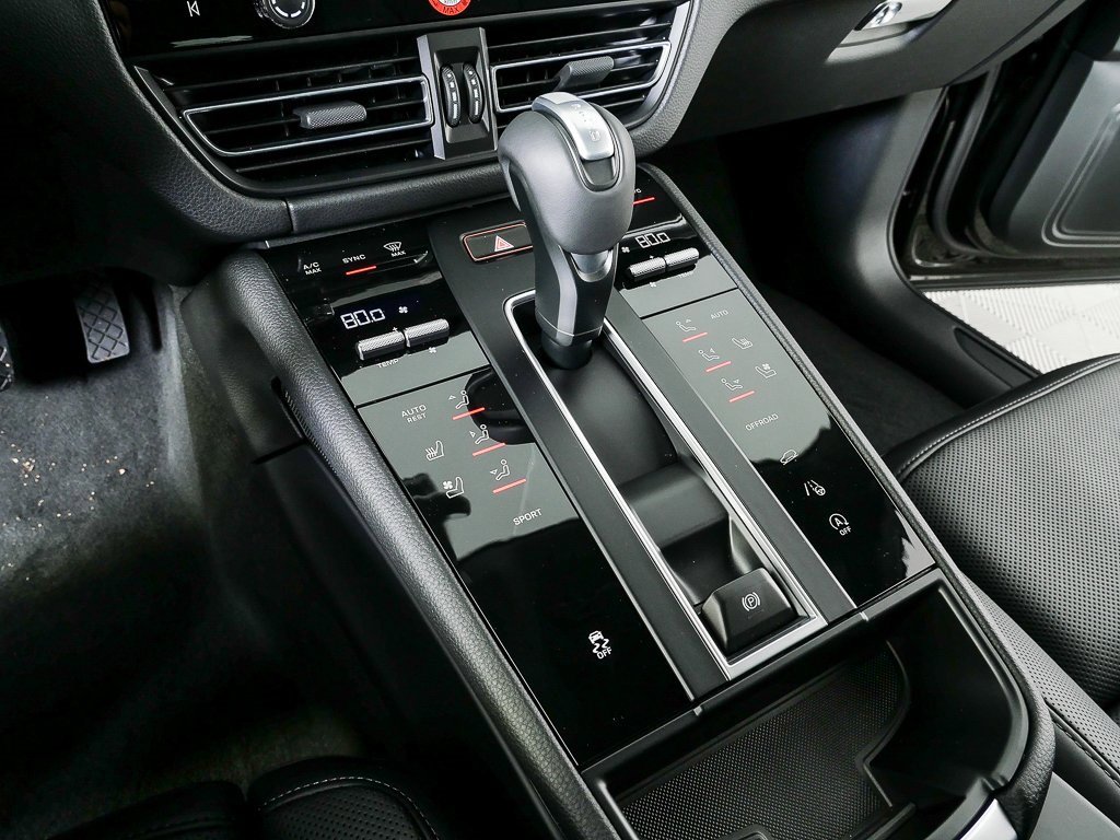 New 2026 Porsche Macan image 19