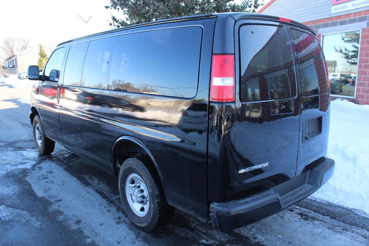Used 2024 Chevrolet Express 2500 LS w/ Driver Convenience Package image 4