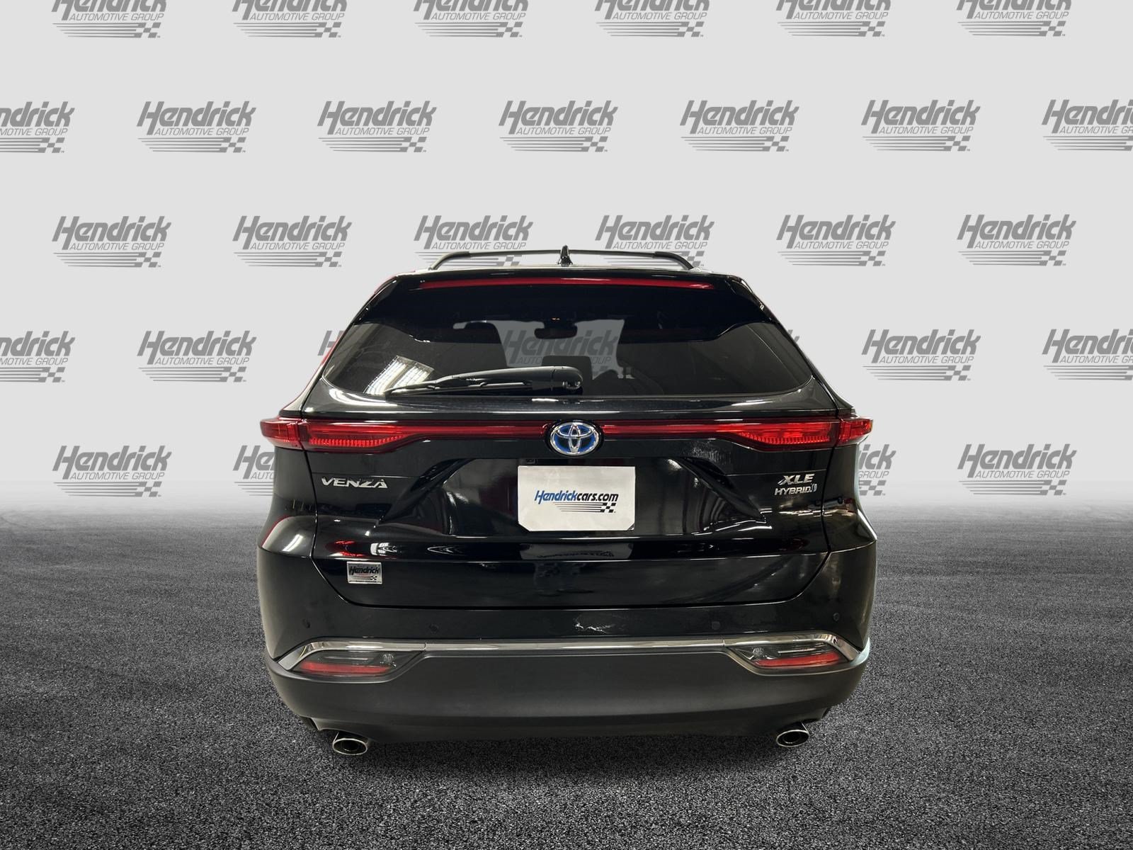 Certified 2022 Toyota Venza XLE AWD/4WD image 9