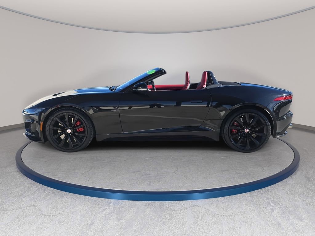 Certified 2022 Jaguar F-TYPE R image 8